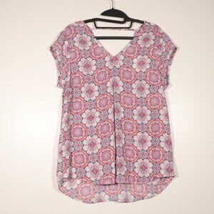 NWT DR2 Casual Top Size Medium Floral Pattern